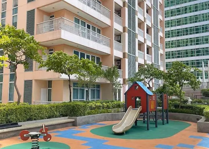 Venice Luxe Retreat, Type, 2 Beds, Pool, Kitchen, Netfilx, Canal Mall Access For 3 Guests Only * Manila